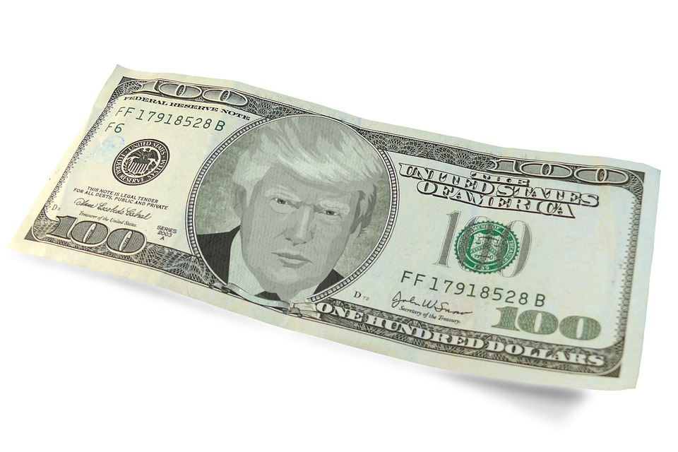 dolary s Trumpem